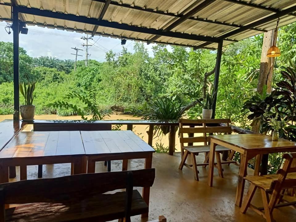 Suankafae Resort สวนกาแฟรีสอร์ท Surat Thani Extérieur photo